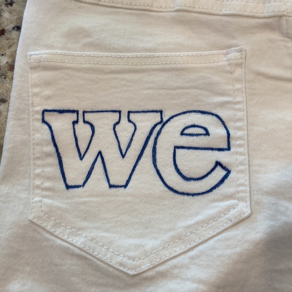 Penn State H&M, NWT, white stretch jean shorts size 2 w/ Penn State We Are! - Picture 3 of 12